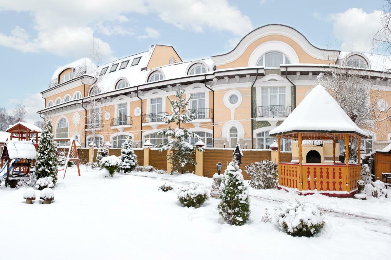 Gosudarev'S House Hotel Complex Imperial Village Sergiyev Posad Exterior foto